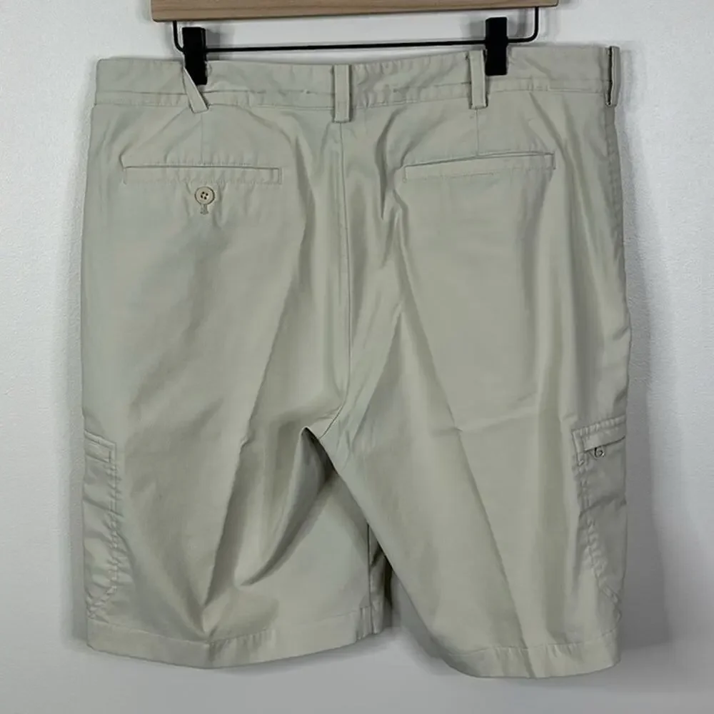 Nike Golf Dri-FIT Shorts Mens 36 Khaki Tan Flat Front Zipped Utility Pockets